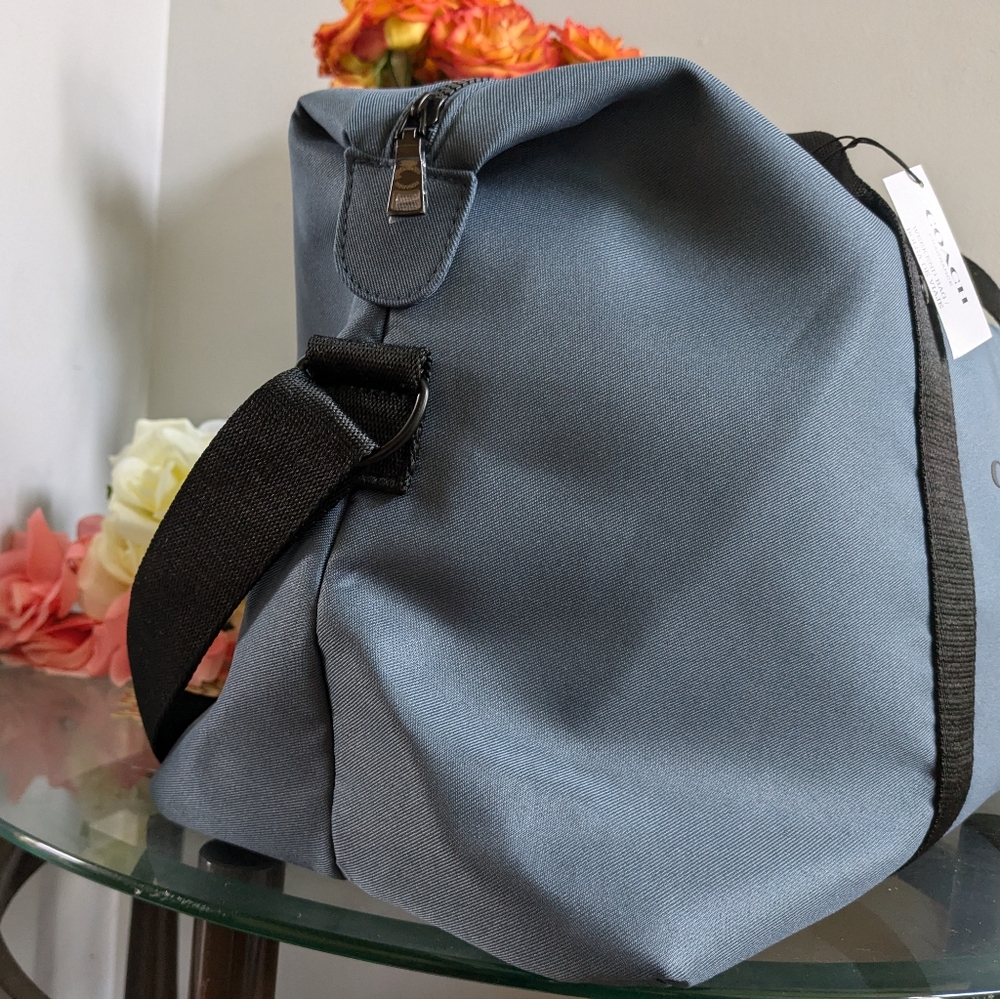Coach duffle bag - Picture 4 of 8